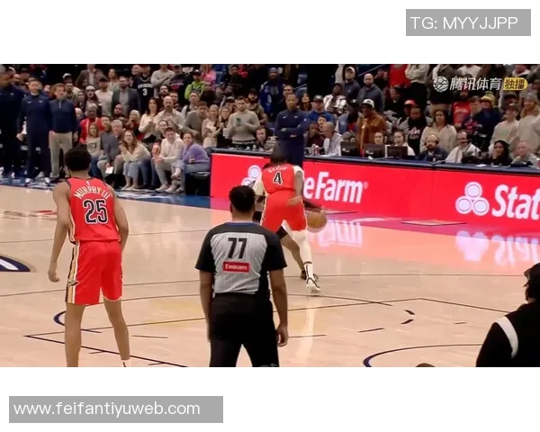 裁判最后时刻连判三分犯规穆雷罚球失误错失绝平良机