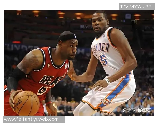 杜兰特赞詹姆斯全明星专注力不投半场三分不用左手上篮